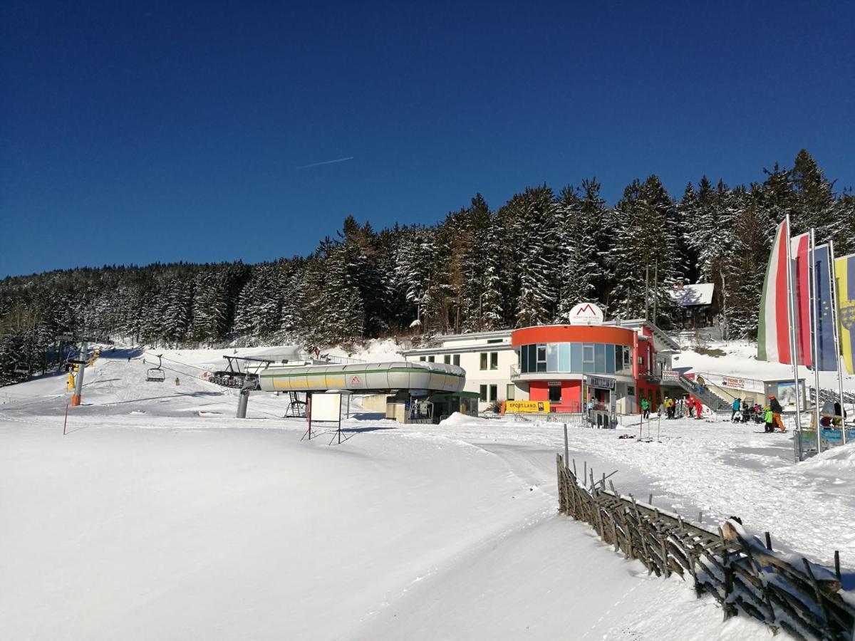 ​Gaestehaus Frans-Jozef Moenichkirchen Luaran gambar